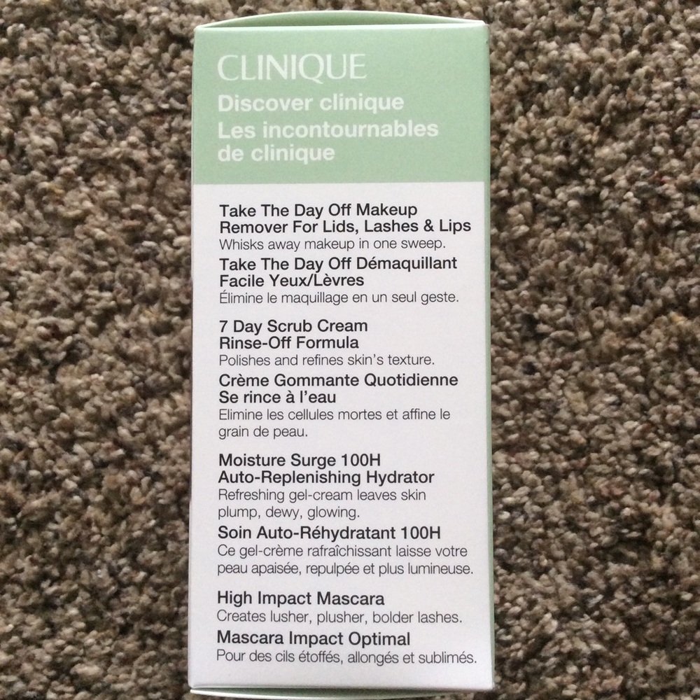 Clinique Sample Set - Picture 11 of 15